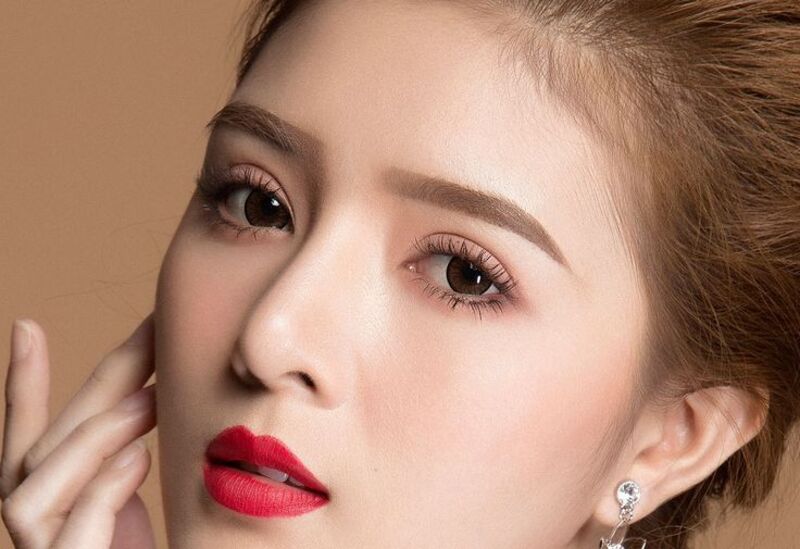 Bấm mí đa điểm là kỹ thuật thẩm mỹ mắt tiên tiến sử dụng những mũi chỉ sinh học siêu nhỏ để tạo nếp mí rõ ràng, tự nhiên (Nguồn: Internet)