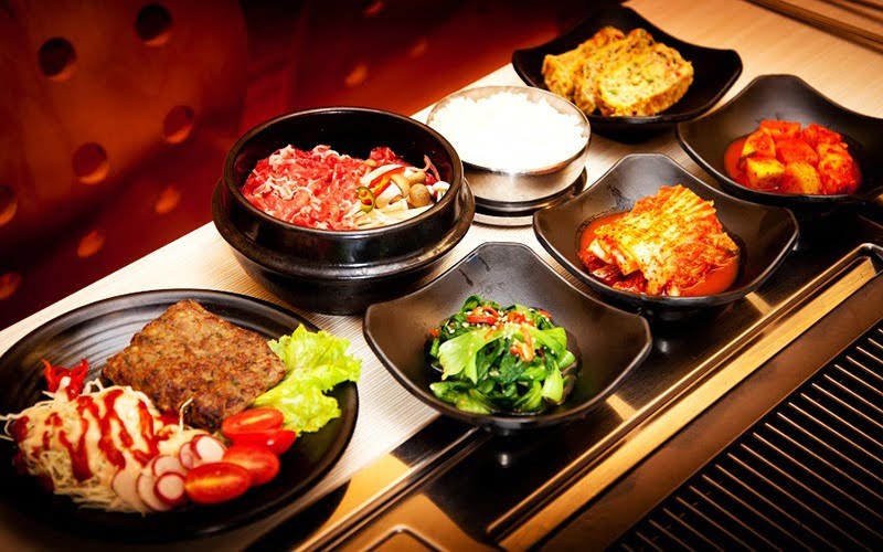 Cách tiêm tạo khoé môi xinh