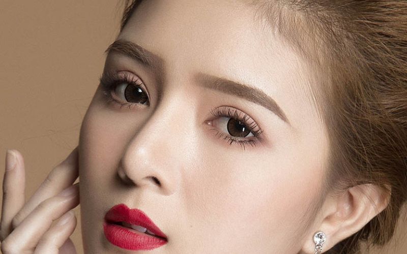 Liệu rằng chữa sụp mí có phải là giải pháp an toàn không ( Nguồn: Internet )