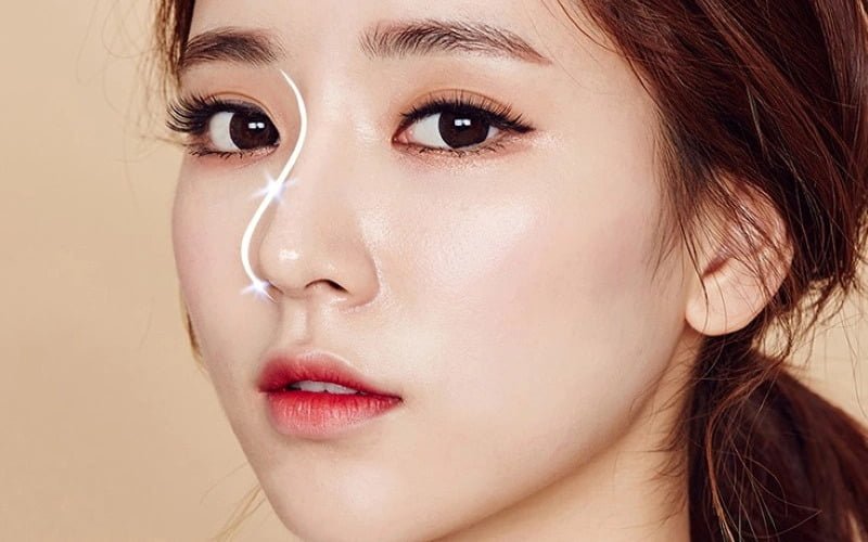 Khuôn mặt nhỏ gọn của người Á Đông phù hợp với dáng mũi Hàn Quốc (Nguồn: Internet)