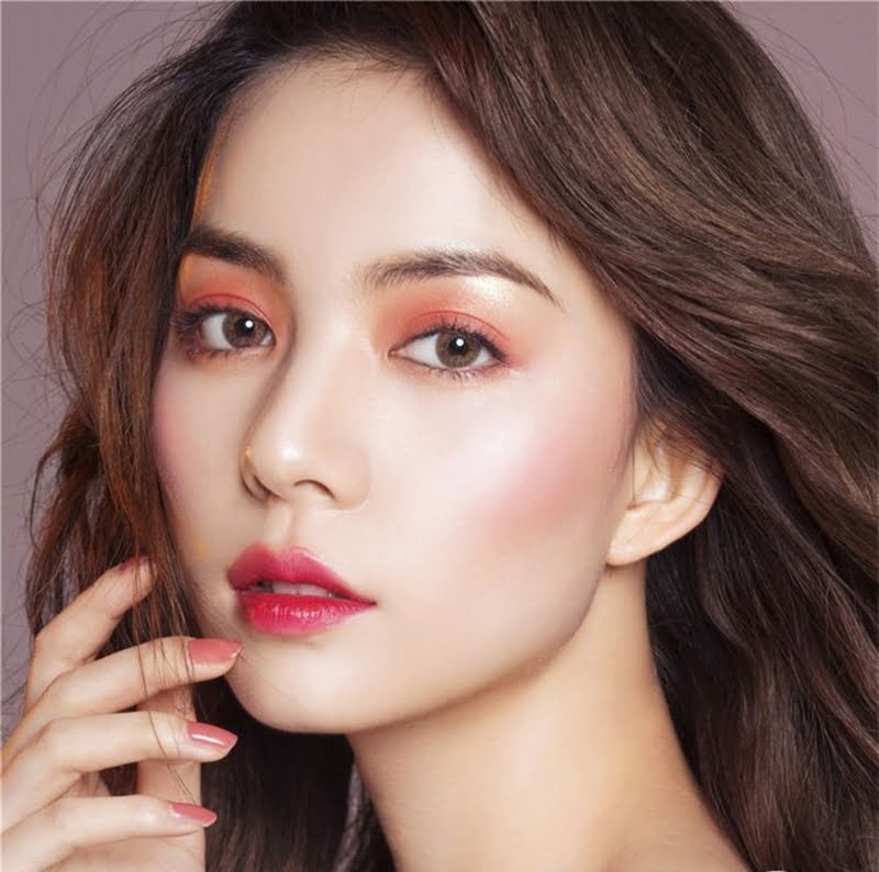 Mắt 2 mí từ lâu đã trở thành biểu tượng cho vẻ đẹp thanh tú, thu hút và mang lại nhiều may mắn, tài lộc (Nguồn: Internet)