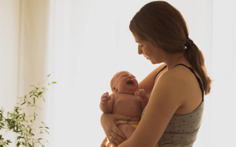 Phụ nữ sau sinh thường có quầng vú thâm (Nguồn: Internet)