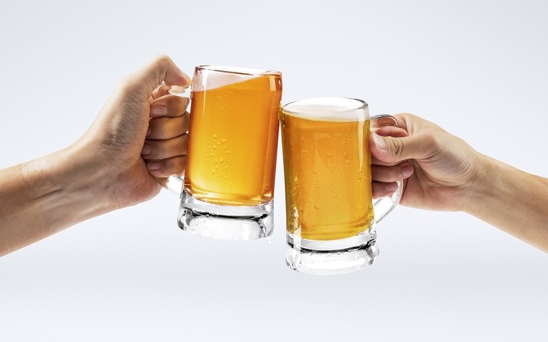 Tránh uống rượu bia (Nguồn: Internet)